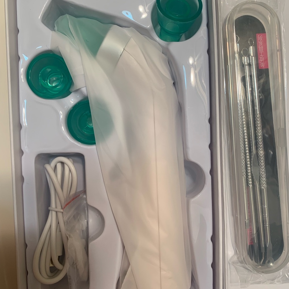 New! Facial and body Suction Beauty Device. New in box. - Picture 1 of 5